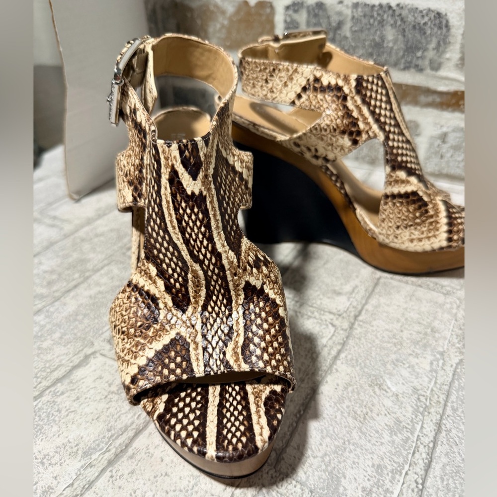Michael Kors Brown Wedge Sandals snake skin print 5.5